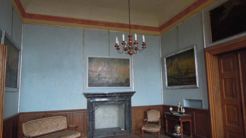 Interiér zámku ve Svojšíně