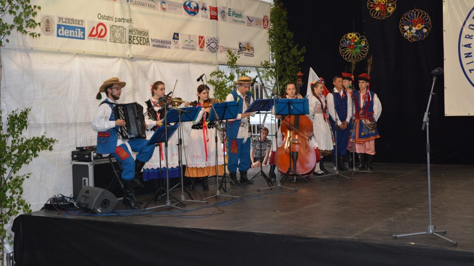 Lidová muzika souboru Siemianowice (Polsko)