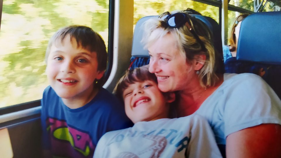 Irena Vítovcová před několika lety s oběma syny