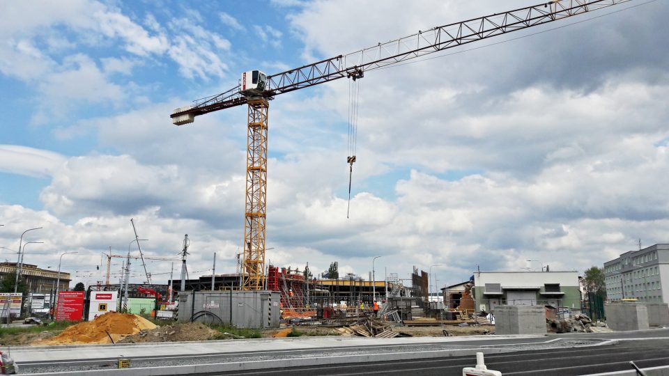 Zhruba 5 kilometrů nových kolejí položí stavební firma při rekonstrukci tramvajového depa v Plzni na Slovanech