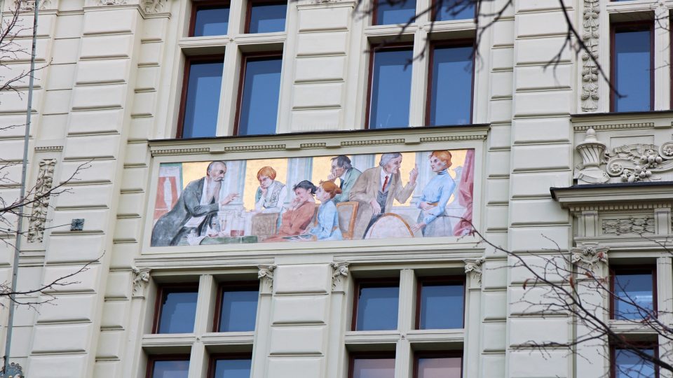 Fresky na fasádě Měšťanské besedy v Plzni
