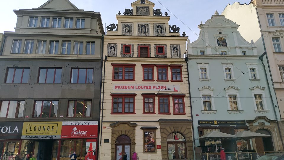 Muzeum loutek na náměstí Republiky v Plzni