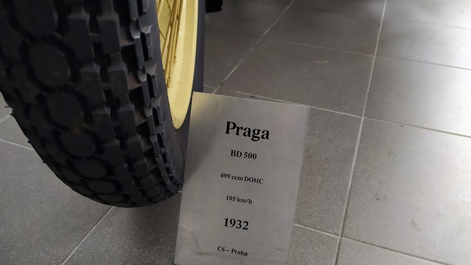Motocykl Praga