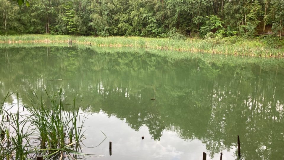 Po těžbě uhlí jsou ve Stupně zatopené jámy