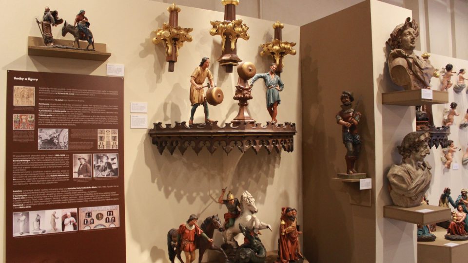 Historické součásti starého orloje jsou dnes uloženy ve Vlastivědném muzeu v Olomouci | foto: Aleš Spurný, Český rozhlas Historické součásti starého orloje jsou dnes uloženy ve Vlastivědném muzeu v Olomouci