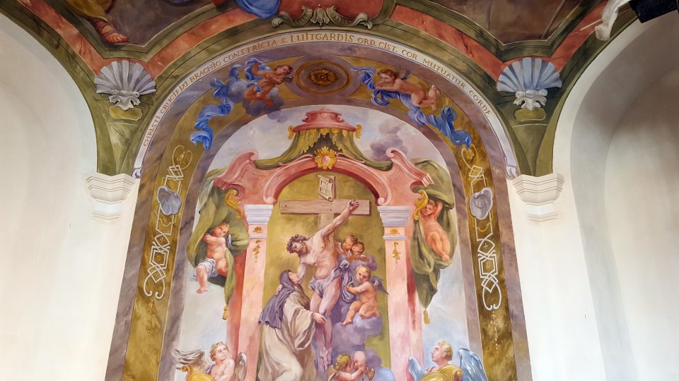 Malba v jedné z kaplí Mariánské Týnice