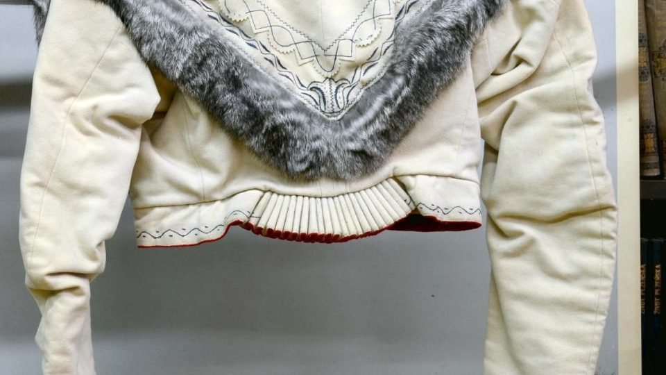 Kabátek k plzeňskému kroji ze sbírek Národopisného muzea Plzeňska