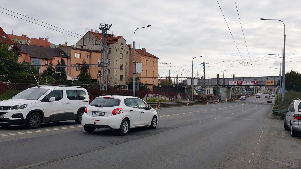 Ulice U Trati v Plzni se začíná rekonstruovat