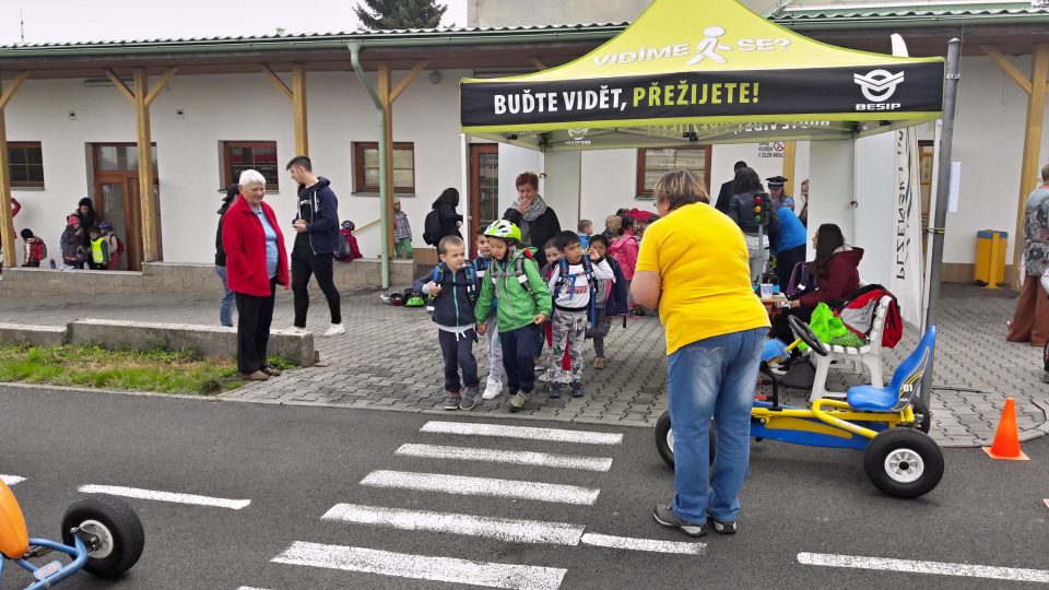 Děti z vybraných mateřských škol v Plzni dnes testovaly své znalosti z dopravní výchovy