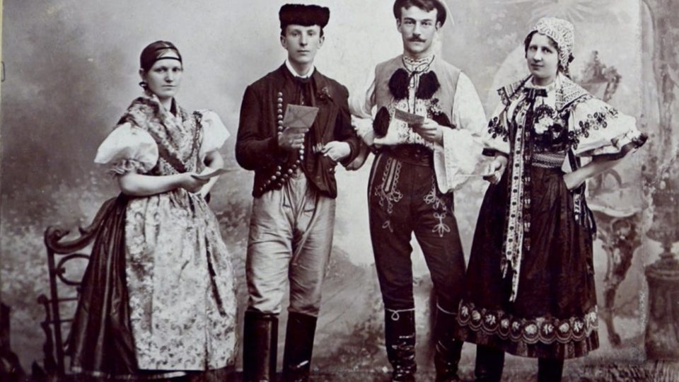 Kvarteto staročeských písní vystupující o Matiční slavnosti 1898