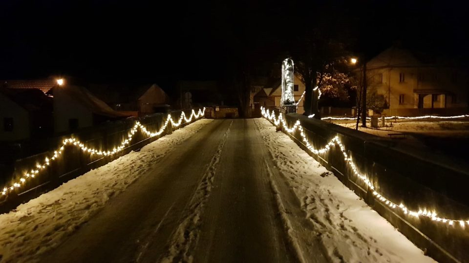 Vánoční osvětlení v Čepicích u Sušice