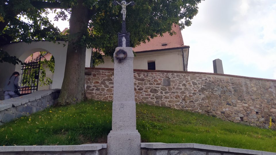 Kostel ve Hvožďanech