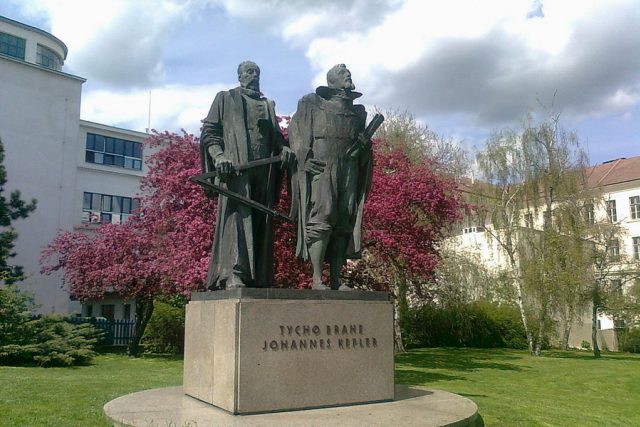 Pomník Johannese Keplera a Tychona Brahe v Praze | foto: Eva Odstrčilová