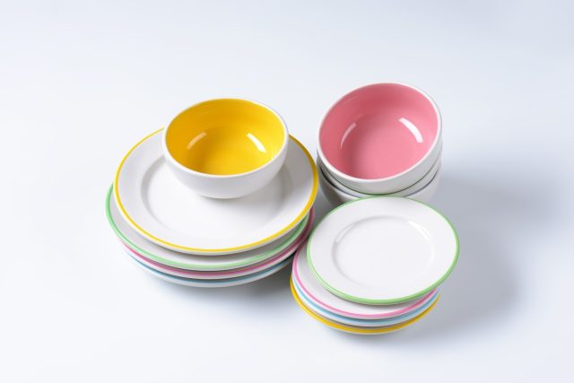 Pozor na melaminové nádobí! Víme,  co s melaminovým nádobím rozhodně nedělat | foto: Fotobanka Profimedia