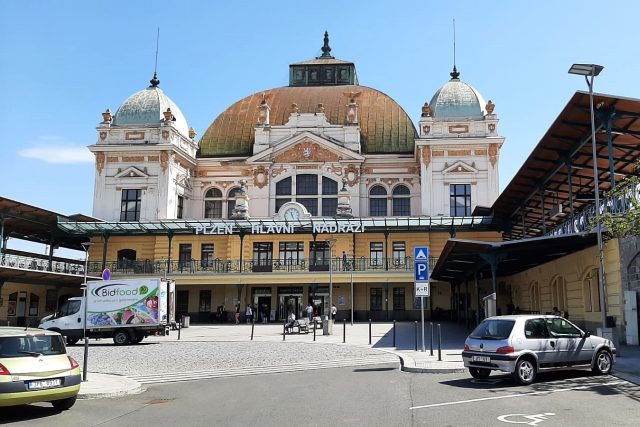 Historická budova Hlavního nádraží Plzeň projde rekonstrukcí | foto: Jan Markup,  Český rozhlas
